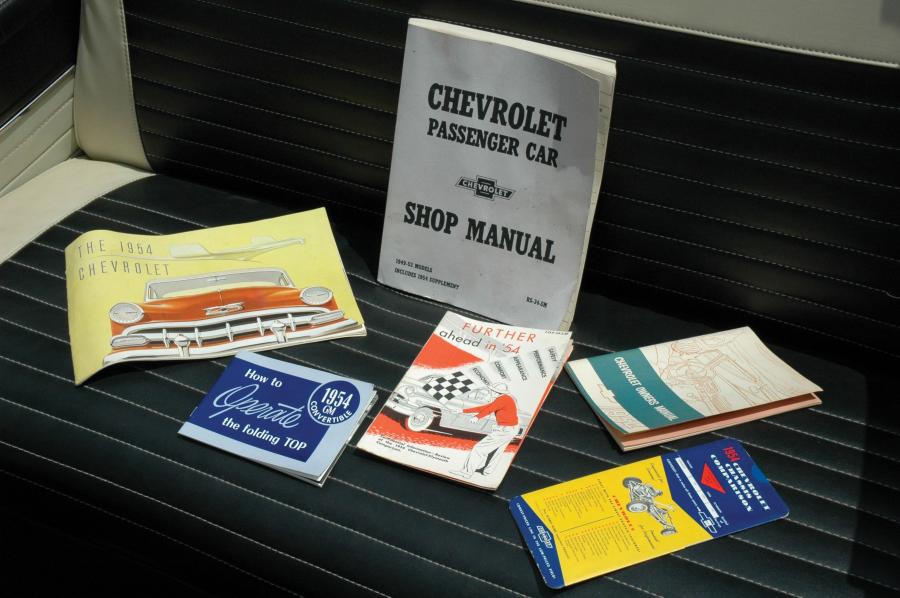  Chevrolet Bel Air Convertible 1954 года  (фото 7 из 12)